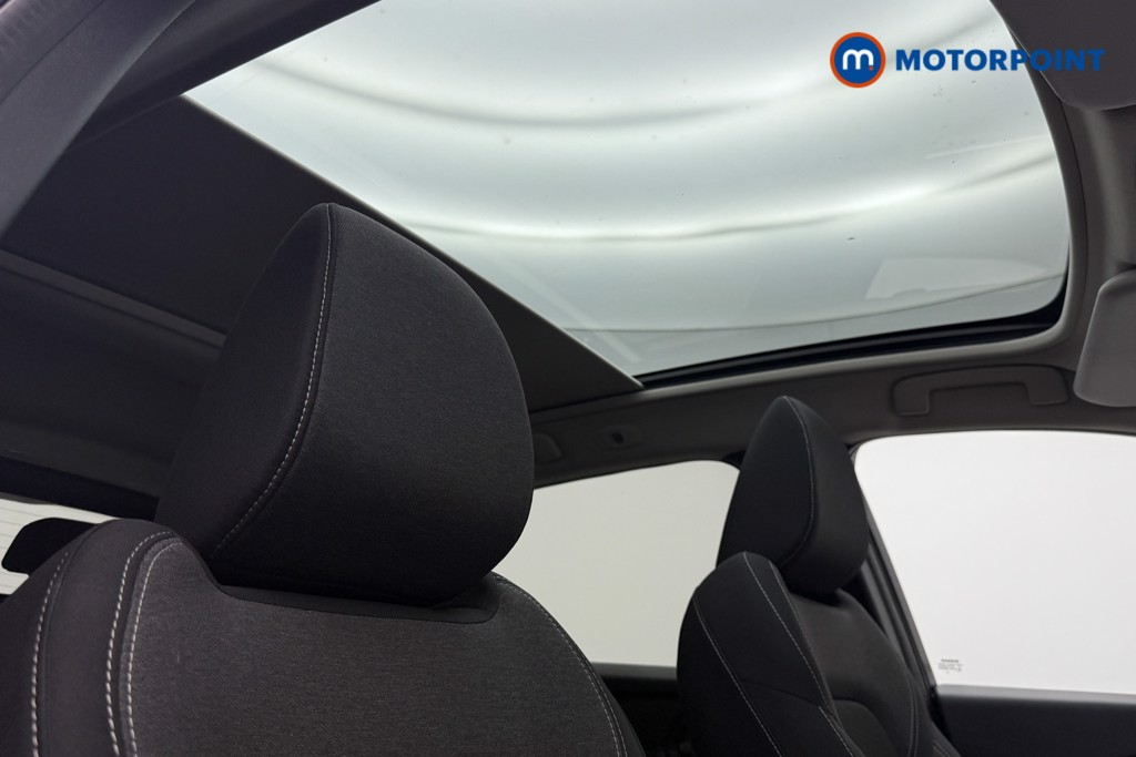 Nissan Qashqai Premiere Edition Manual Petrol SUV - Stock Number (1691473) - 20th supplementary image