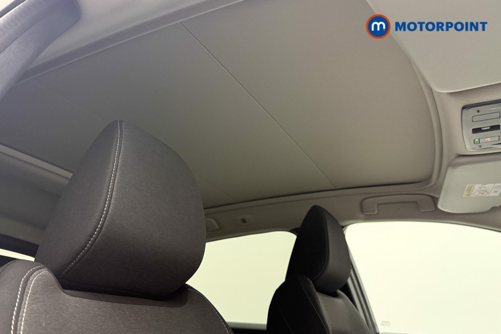 Nissan Qashqai Premiere Edition Manual Petrol SUV - Stock Number (1691473) - 21st supplementary image