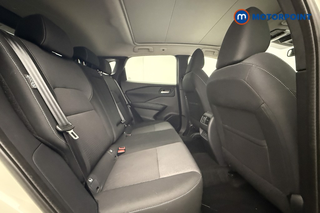 Nissan Qashqai Premiere Edition Manual Petrol SUV - Stock Number (1691473) - 23rd supplementary image