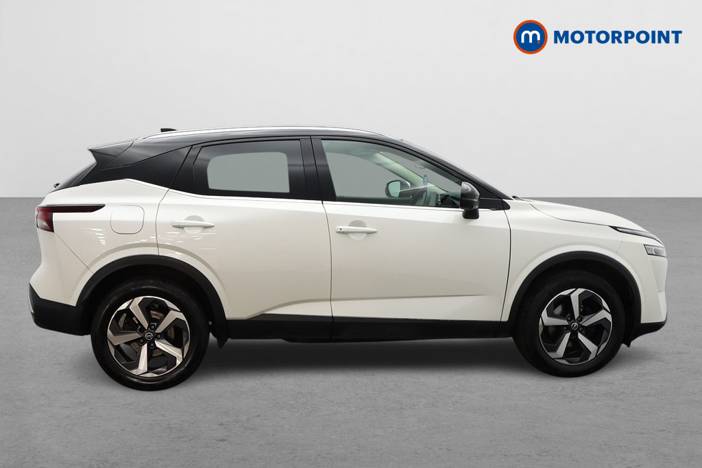 Nissan Qashqai Premiere Edition Manual Petrol SUV - Stock Number (1691473) - Drivers side