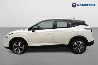 Nissan Qashqai Premiere Edition Manual Petrol SUV - Stock Number (1691473) - Passenger side