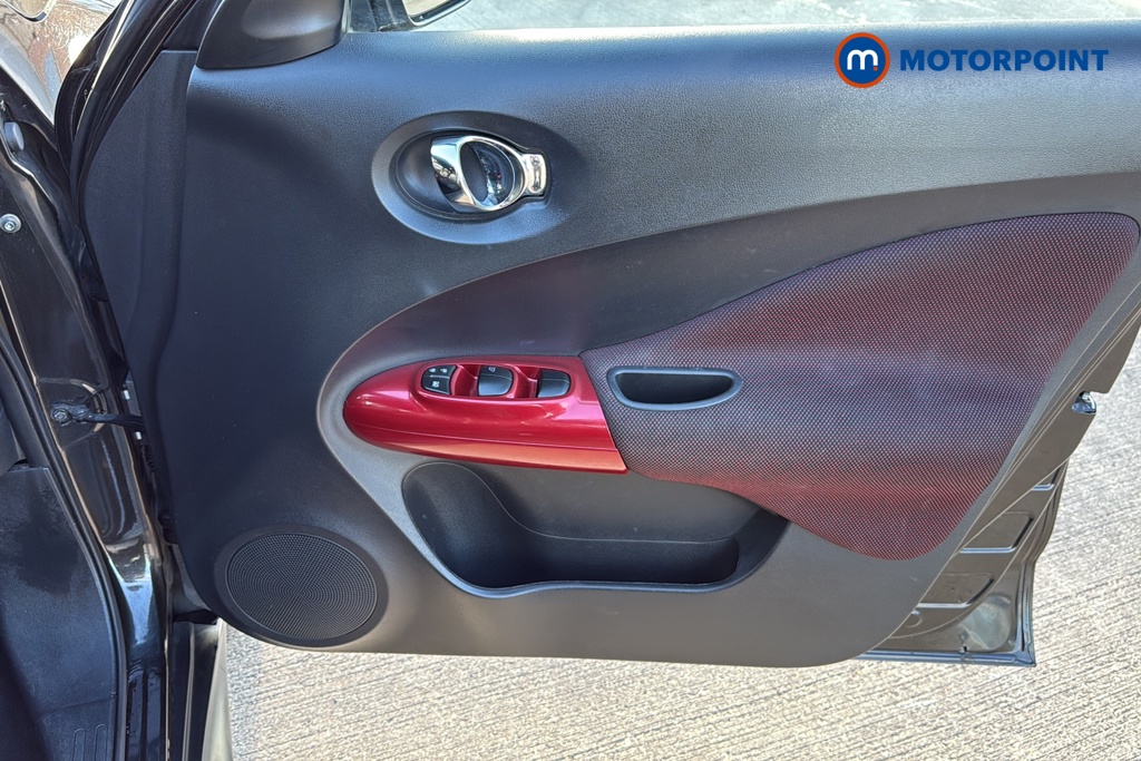 Nissan Juke N-Connecta Manual Diesel SUV - Stock Number (1667439) - 18th supplementary image