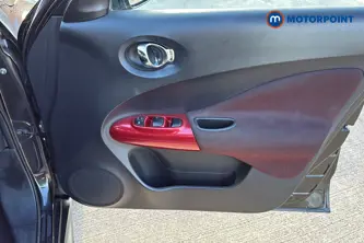 Nissan Juke N-Connecta Manual Diesel SUV - Stock Number (1667439) - 18th supplementary image