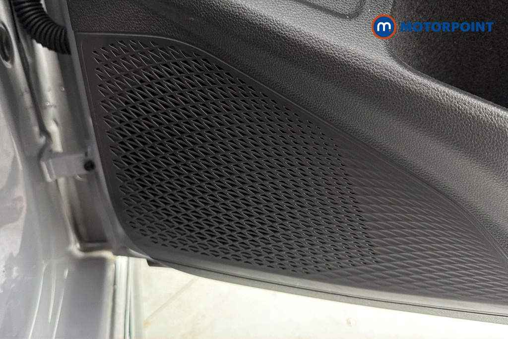 Volkswagen Golf Black Edition Manual Petrol Hatchback - Stock Number (1678261) - 21st supplementary image