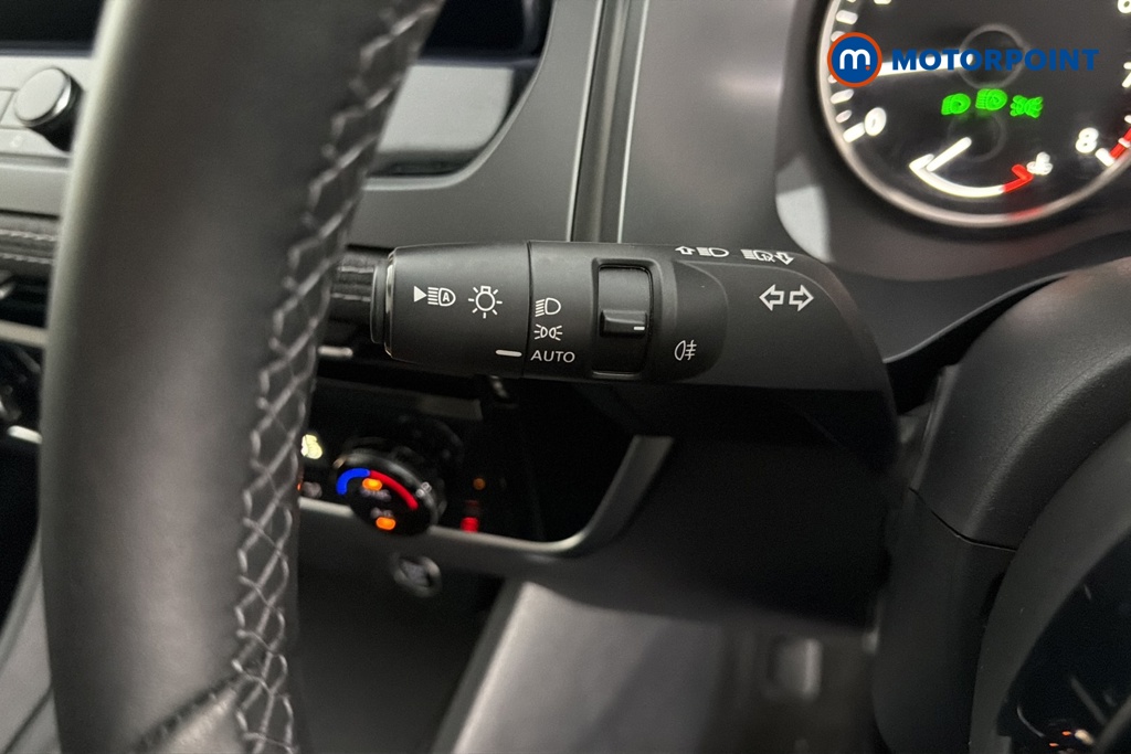 Nissan Qashqai Acenta Premium Automatic Petrol SUV - Stock Number (1681648) - 5th supplementary image