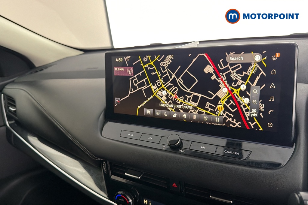 Nissan Qashqai N-Connecta Automatic Petrol SUV - Stock Number (1682482) - 9th supplementary image