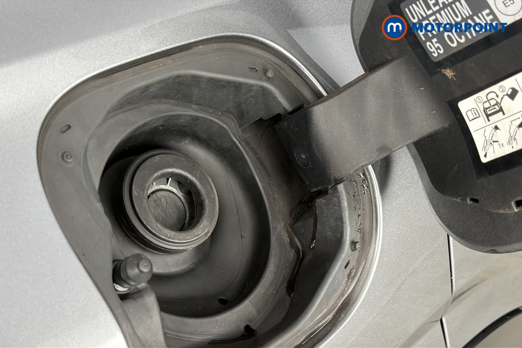 Nissan Qashqai N-Connecta Automatic Petrol SUV - Stock Number (1682482) - 41st supplementary image