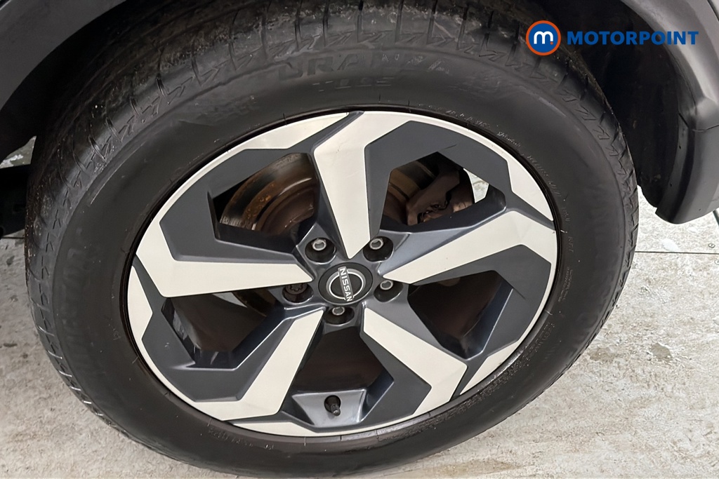 Nissan Qashqai N-Connecta Automatic Petrol SUV - Stock Number (1682482) - 45th supplementary image