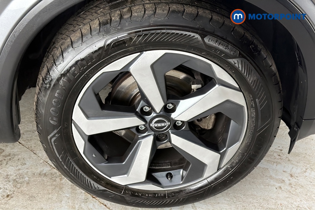 Nissan Qashqai N-Connecta Automatic Petrol SUV - Stock Number (1682482) - 47th supplementary image