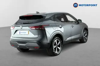 Nissan Qashqai N-Connecta Automatic Petrol SUV - Stock Number (1682482) - Passenger side rear corner