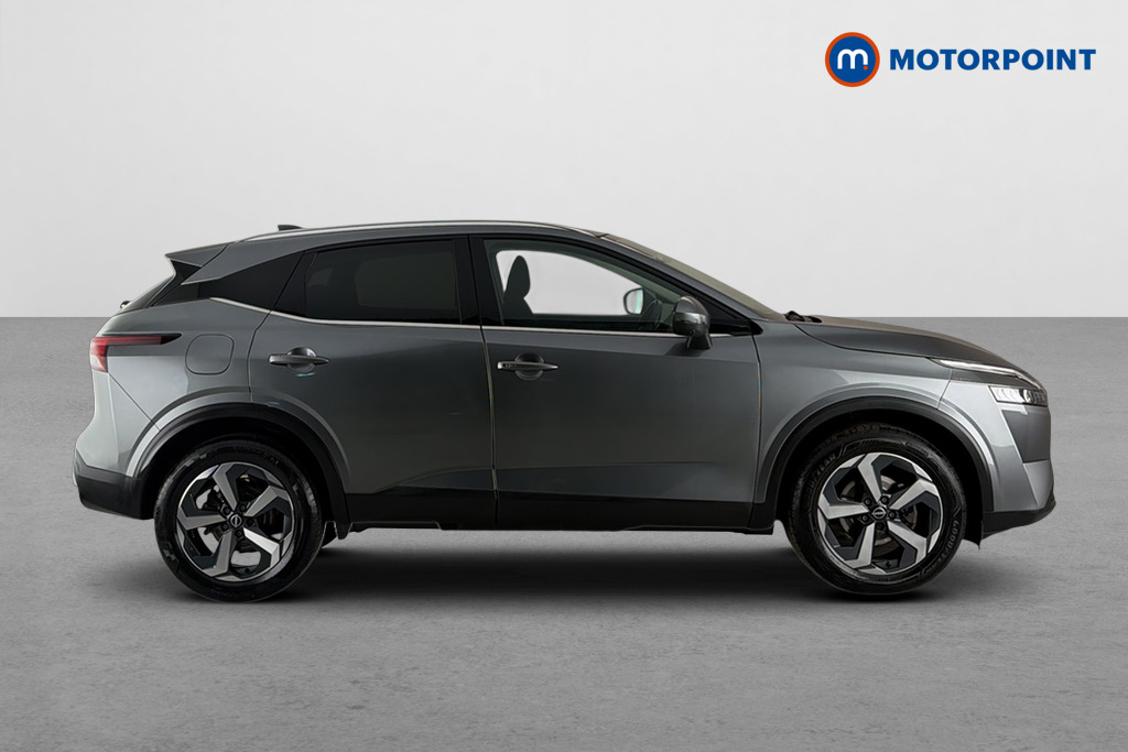 Nissan Qashqai N-Connecta Automatic Petrol SUV - Stock Number (1682482) - Passenger side