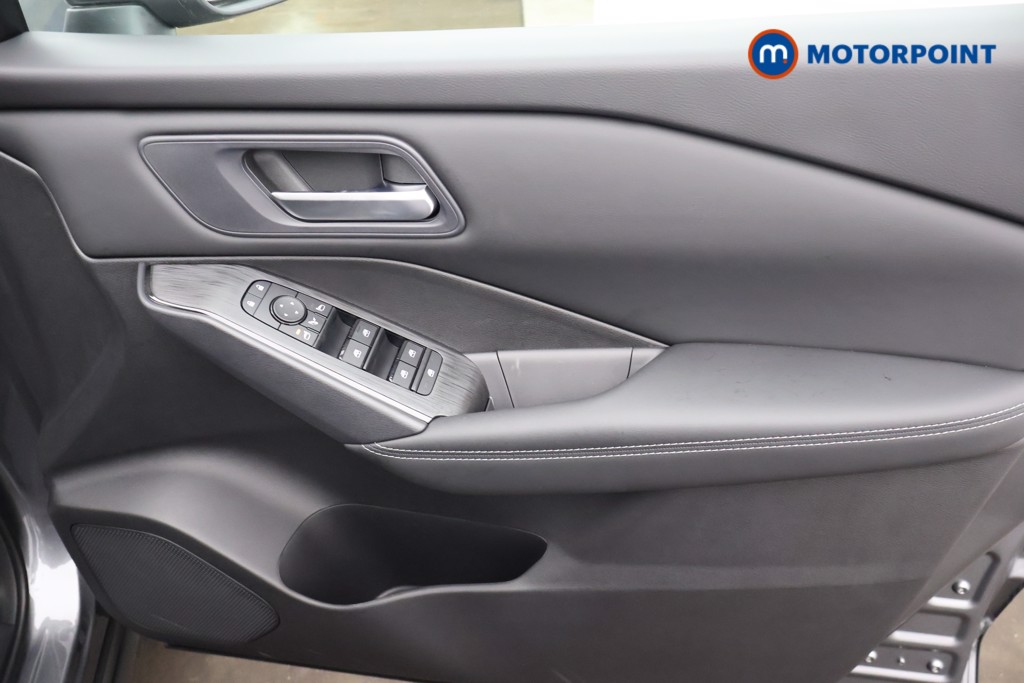 Nissan Qashqai N-Connecta Manual Petrol SUV - Stock Number (1683518) - 13th supplementary image