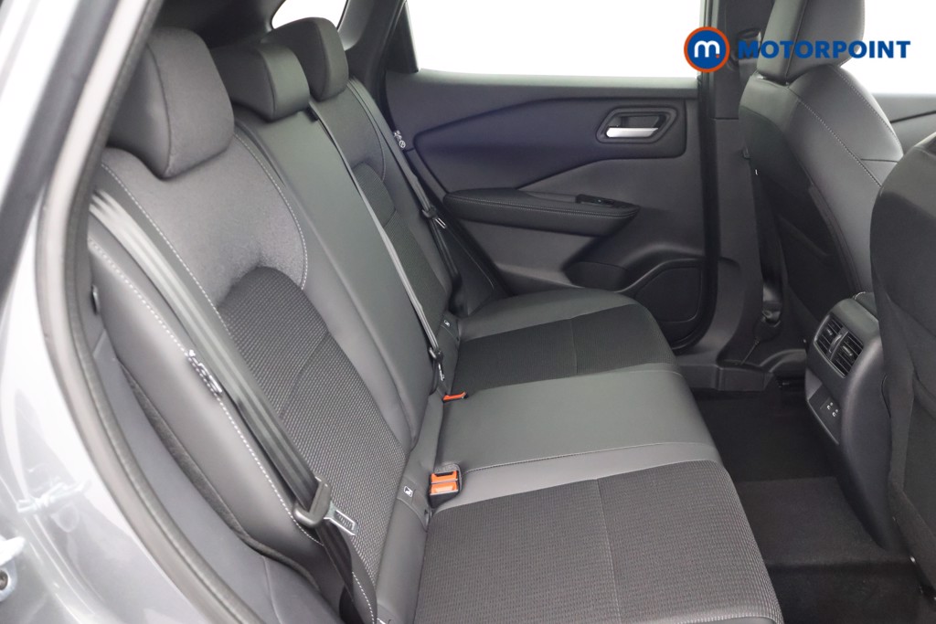 Nissan Qashqai N-Connecta Manual Petrol SUV - Stock Number (1683518) - 16th supplementary image