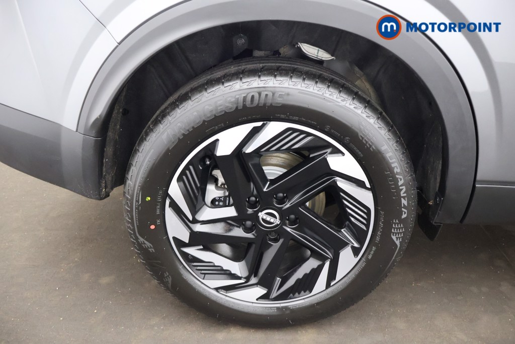 Nissan Qashqai N-Connecta Manual Petrol SUV - Stock Number (1683518) - 25th supplementary image