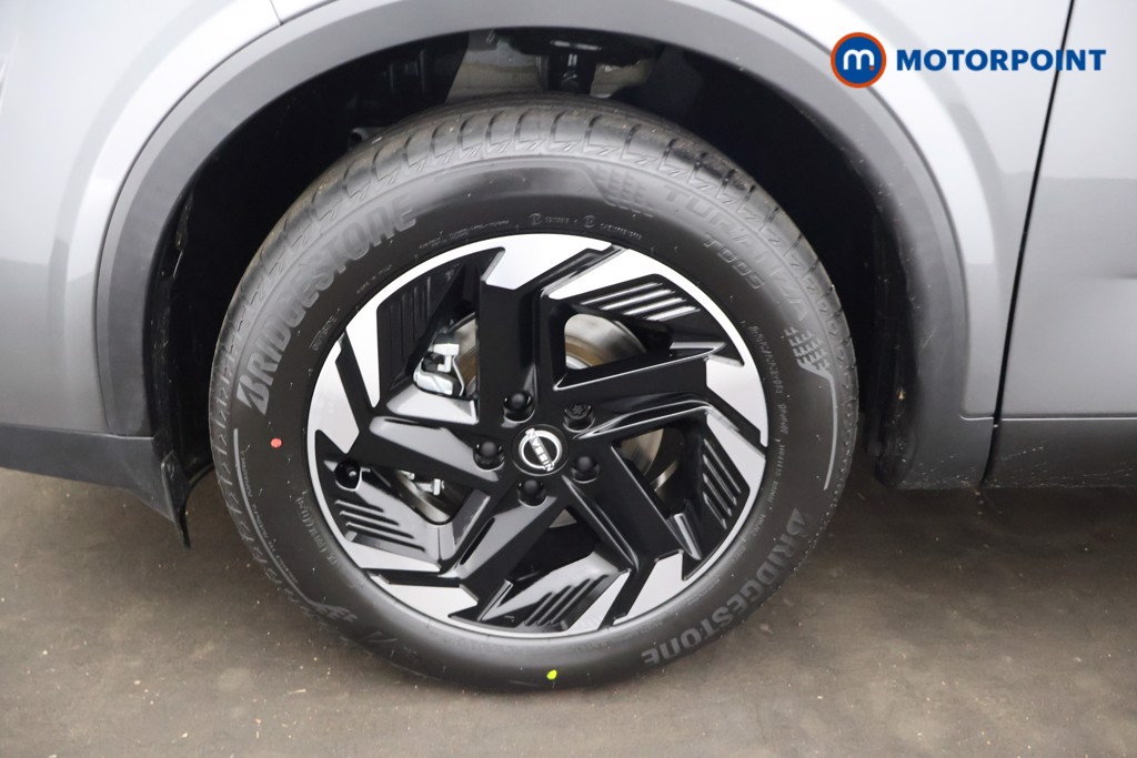 Nissan Qashqai N-Connecta Manual Petrol SUV - Stock Number (1683518) - 31st supplementary image