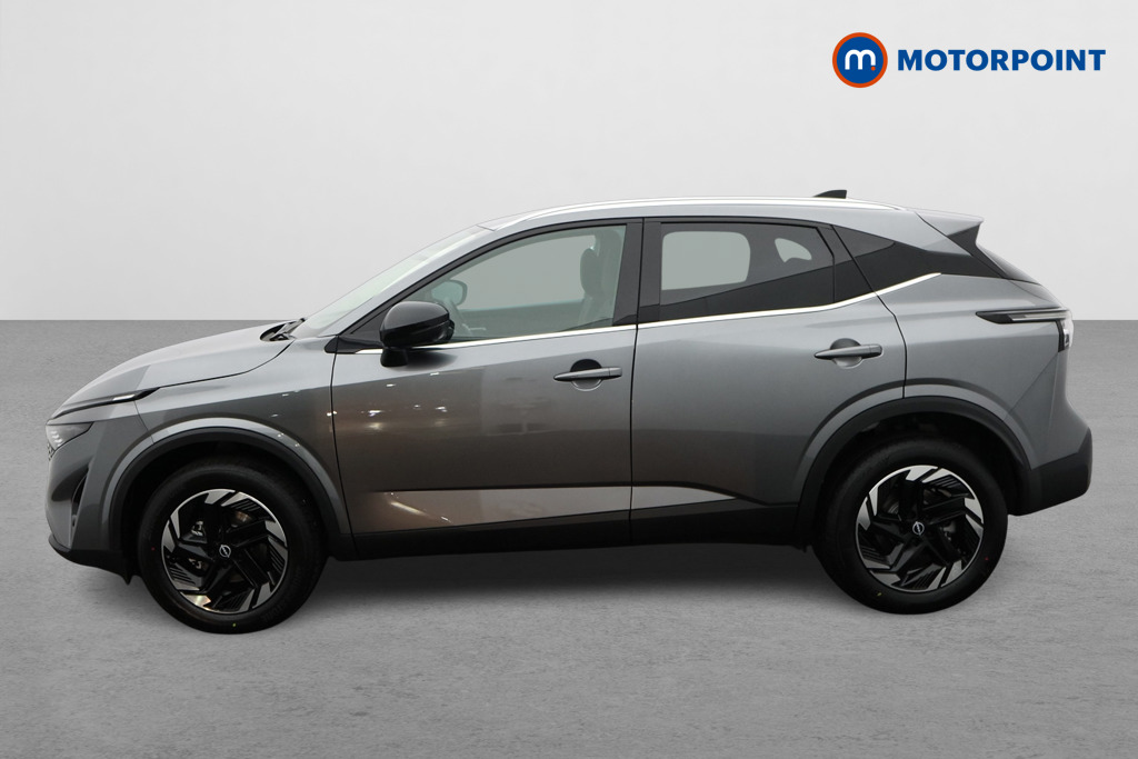 Nissan Qashqai N-Connecta Manual Petrol SUV - Stock Number (1683518) - Passenger side
