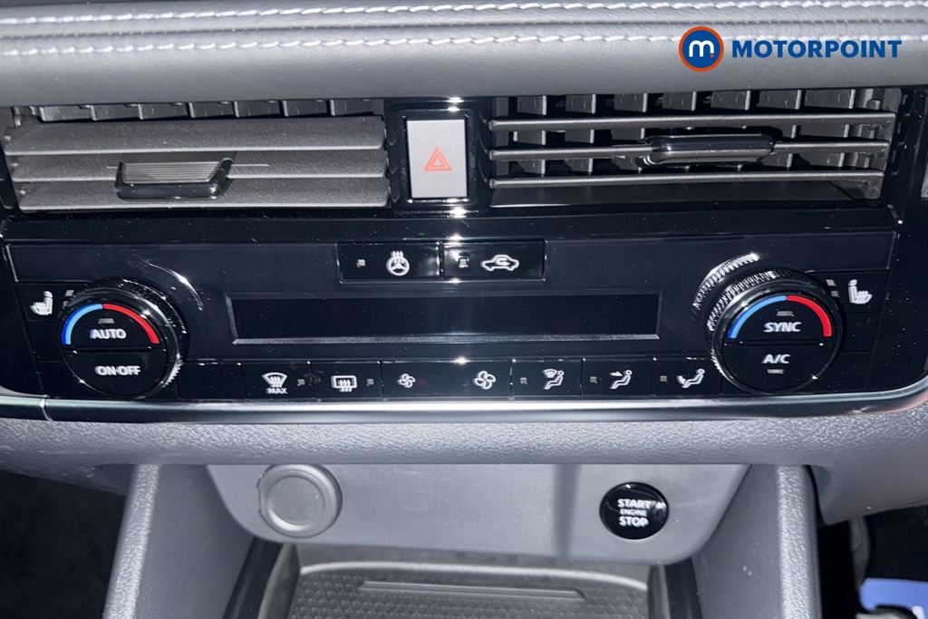 Nissan Qashqai N-Connecta Manual Petrol SUV - Stock Number (1683533) - 12th supplementary image