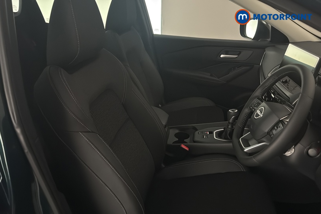 Nissan Qashqai N-Connecta Manual Petrol SUV - Stock Number (1683533) - 20th supplementary image