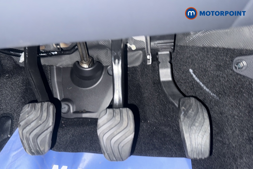 Nissan Qashqai N-Connecta Manual Petrol SUV - Stock Number (1683533) - 24th supplementary image