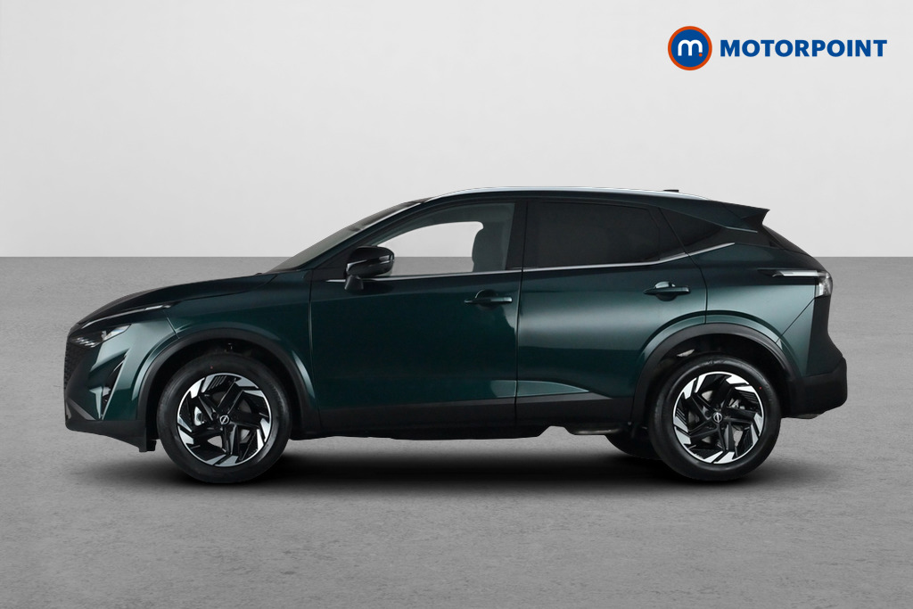 Nissan Qashqai N-Connecta Manual Petrol SUV - Stock Number (1683533) - Drivers side