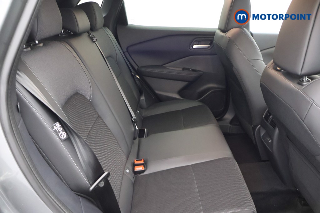 Nissan Qashqai N-Connecta Manual Petrol SUV - Stock Number (1683539) - 18th supplementary image