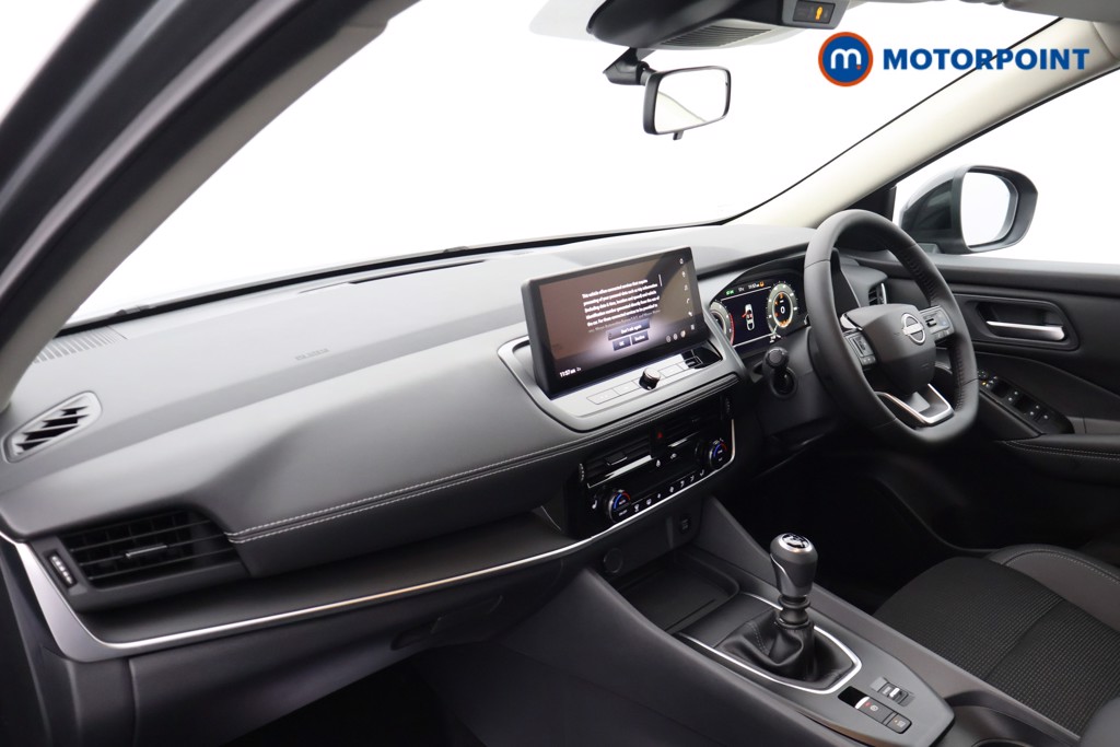 Nissan Qashqai N-Connecta Manual Petrol SUV - Stock Number (1683539) - 22nd supplementary image