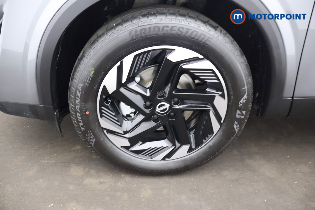 Nissan Qashqai N-Connecta Manual Petrol SUV - Stock Number (1683539) - 31st supplementary image