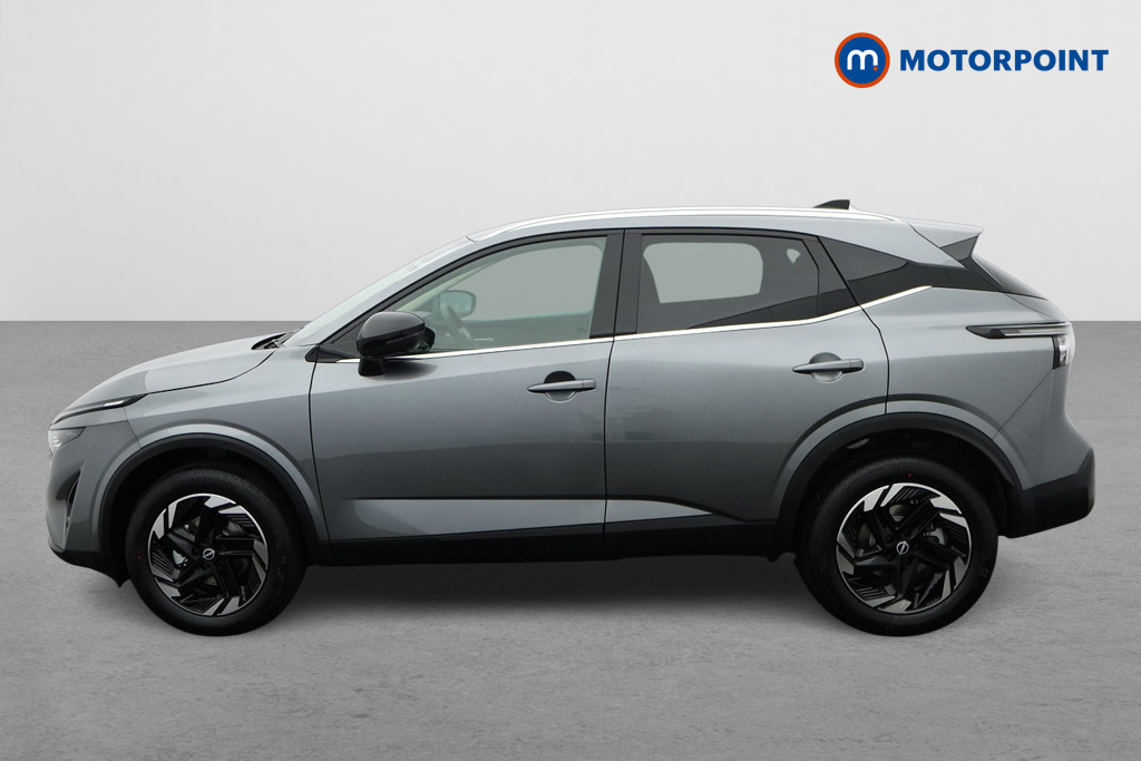 Nissan Qashqai N-Connecta Manual Petrol SUV - Stock Number (1683539) - Passenger side