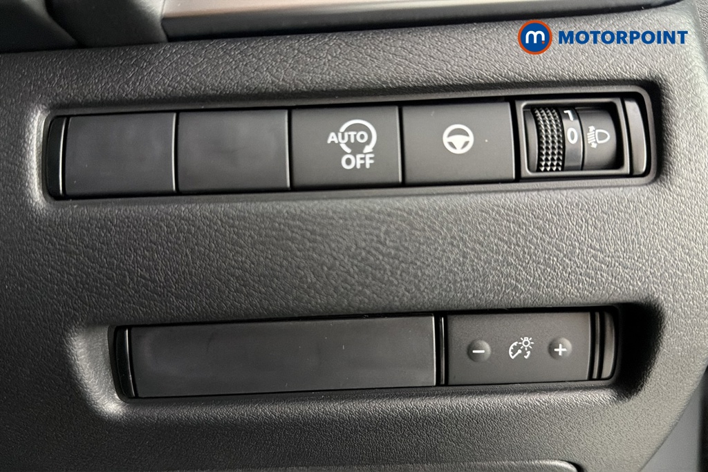 Nissan Qashqai N-Connecta Manual Petrol SUV - Stock Number (1683541) - 11th supplementary image