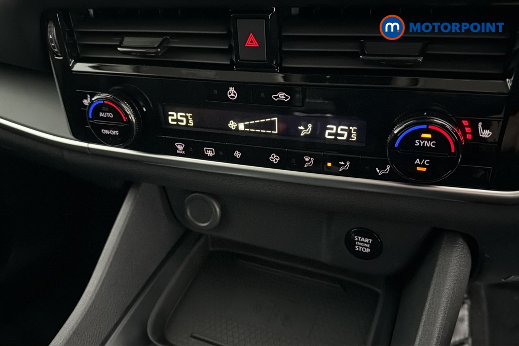Nissan Qashqai N-Connecta Manual Petrol SUV - Stock Number (1683541) - 12th supplementary image