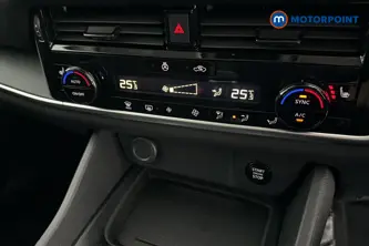 Nissan Qashqai N-Connecta Manual Petrol SUV - Stock Number (1683541) - 12th supplementary image