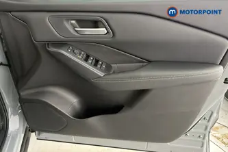 Nissan Qashqai N-Connecta Manual Petrol SUV - Stock Number (1683541) - 18th supplementary image