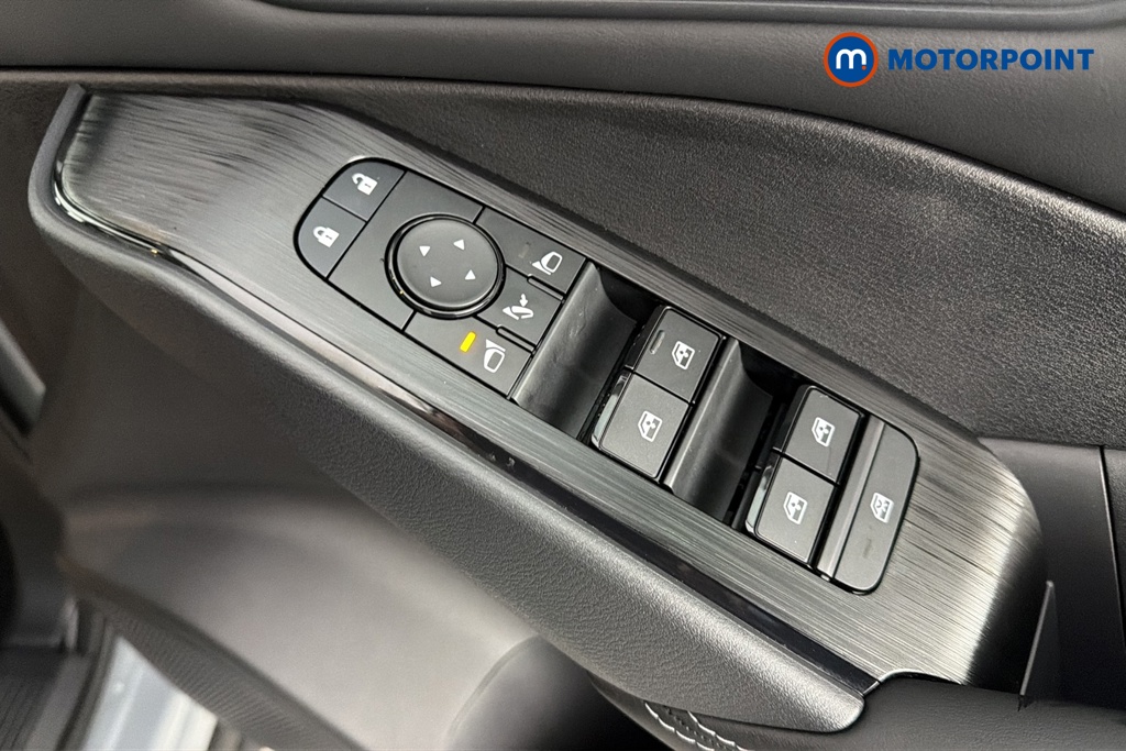 Nissan Qashqai N-Connecta Manual Petrol SUV - Stock Number (1683541) - 19th supplementary image
