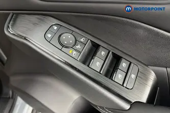 Nissan Qashqai N-Connecta Manual Petrol SUV - Stock Number (1683541) - 19th supplementary image