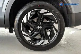 Nissan Qashqai N-Connecta Manual Petrol SUV - Stock Number (1683541) - 45th supplementary image