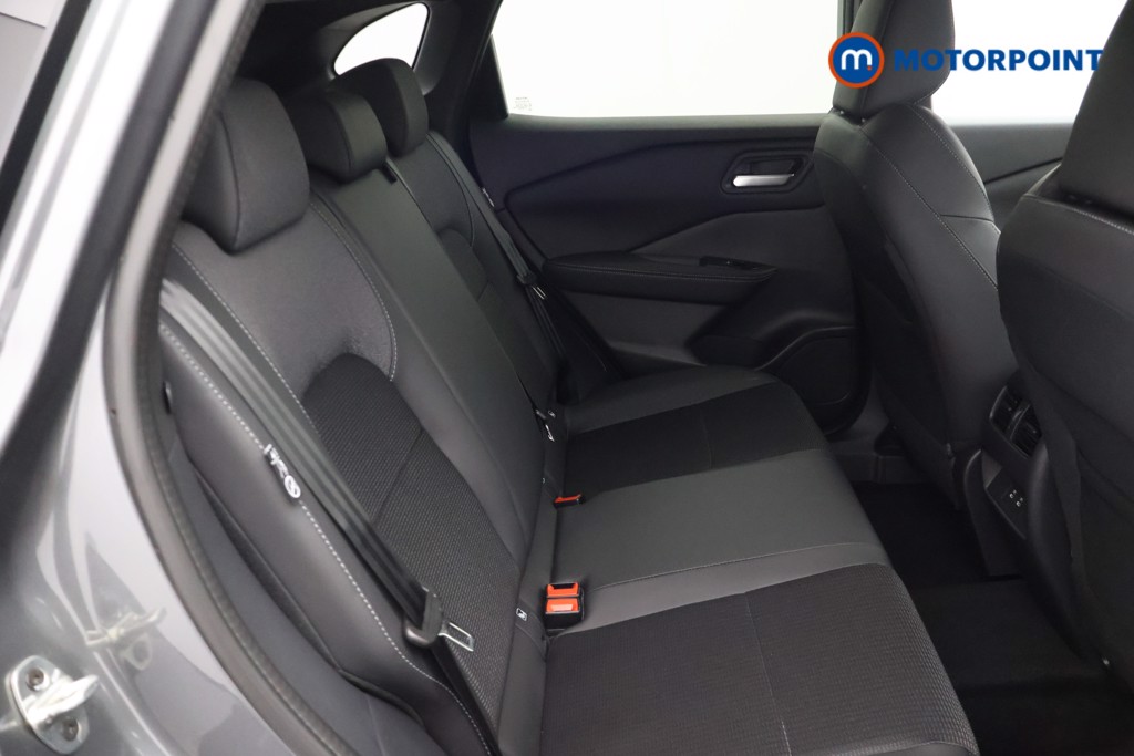 Nissan Qashqai N-Connecta Manual Petrol SUV - Stock Number (1683555) - 17th supplementary image