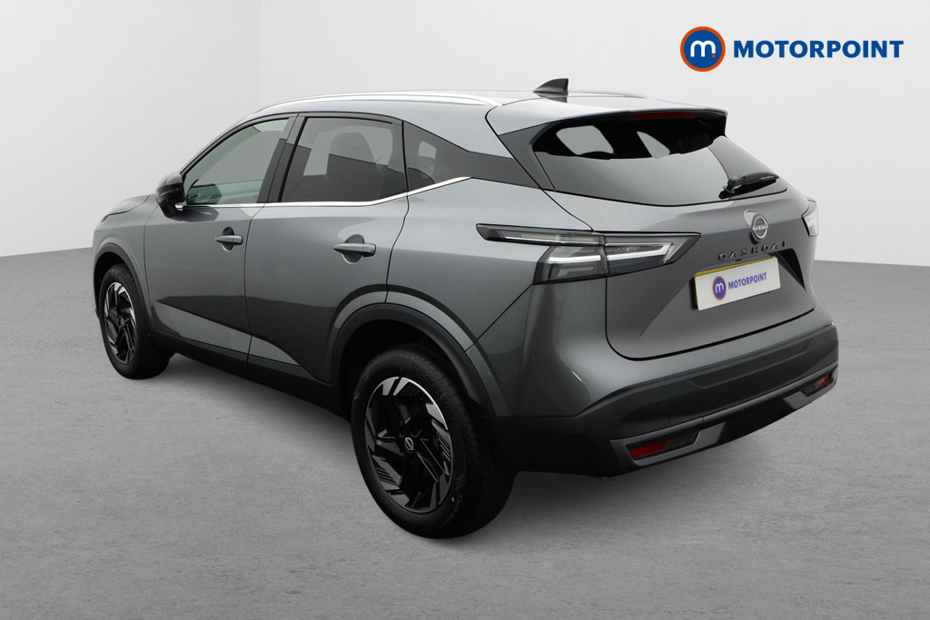 Nissan Qashqai N-Connecta Manual Petrol SUV - Stock Number (1683555) - Passenger side rear corner