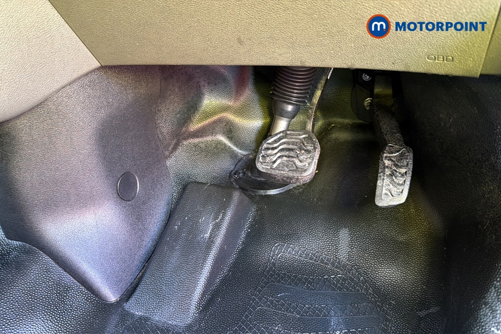 Ford Transit Limited Automatic Diesel Medium Roof Van - Stock Number (1685484) - 24th supplementary image