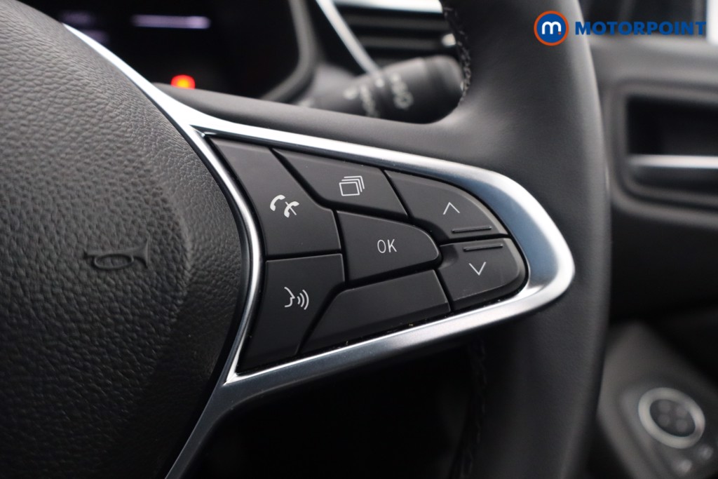 Renault Clio Evolution Manual Petrol Hatchback - Stock Number (1685659) - 5th supplementary image