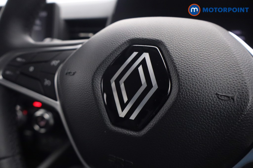 Renault Clio Evolution Manual Petrol Hatchback - Stock Number (1685659) - 17th supplementary image