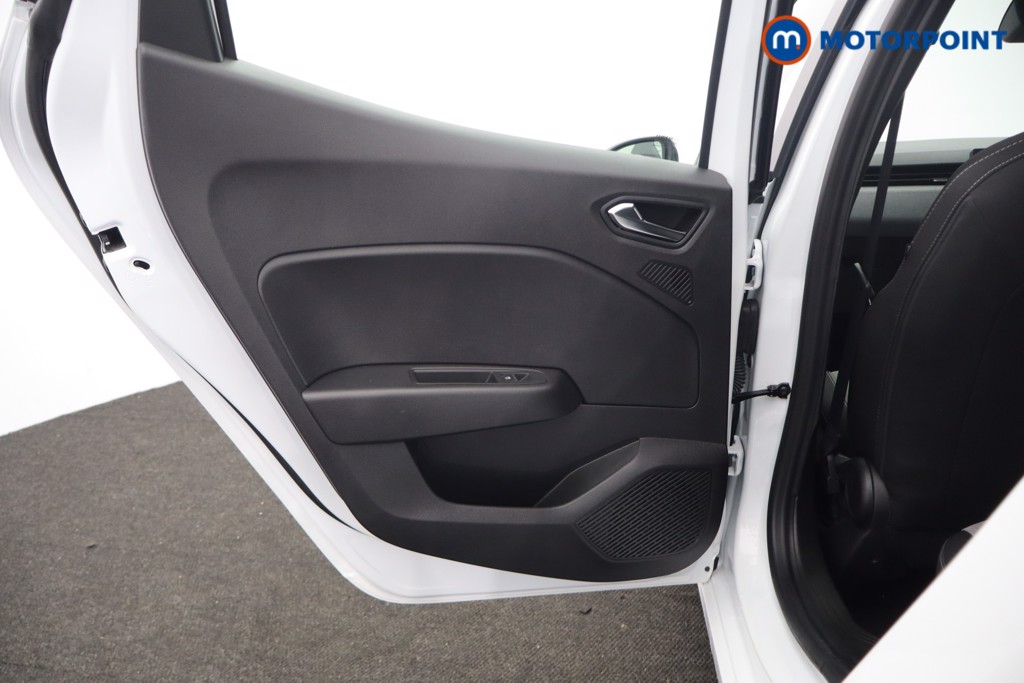 Renault Clio Evolution Manual Petrol Hatchback - Stock Number (1685659) - 22nd supplementary image