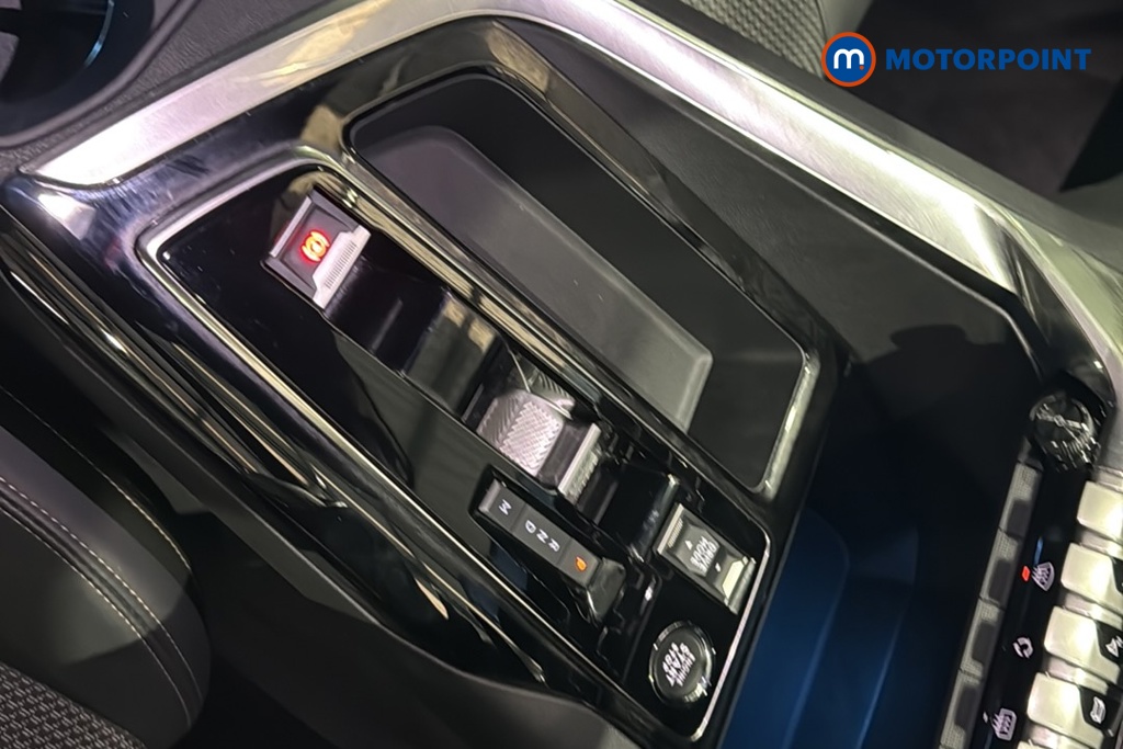 Peugeot 3008 GT Automatic Petrol SUV - Stock Number (1686094) - 16th supplementary image