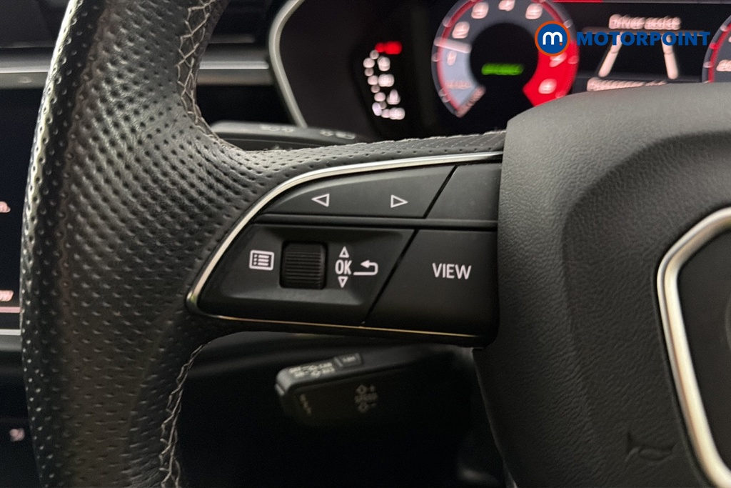 Audi Q3 Black Edition Manual Petrol SUV - Stock Number (1686555) - 4th supplementary image