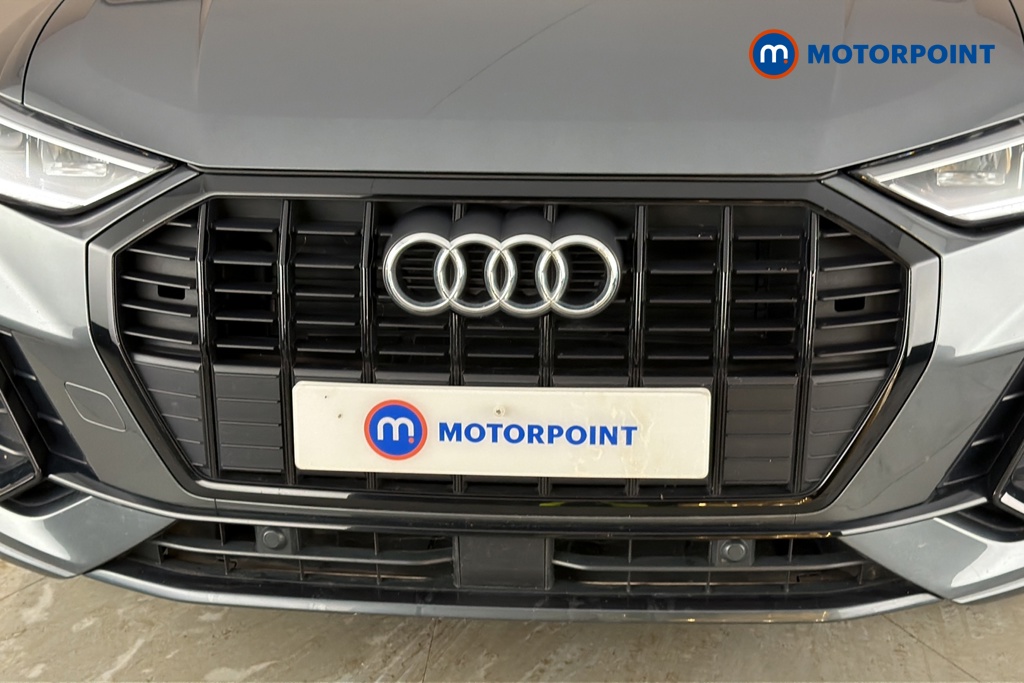 Audi Q3 Black Edition Manual Petrol SUV - Stock Number (1686555) - 43rd supplementary image