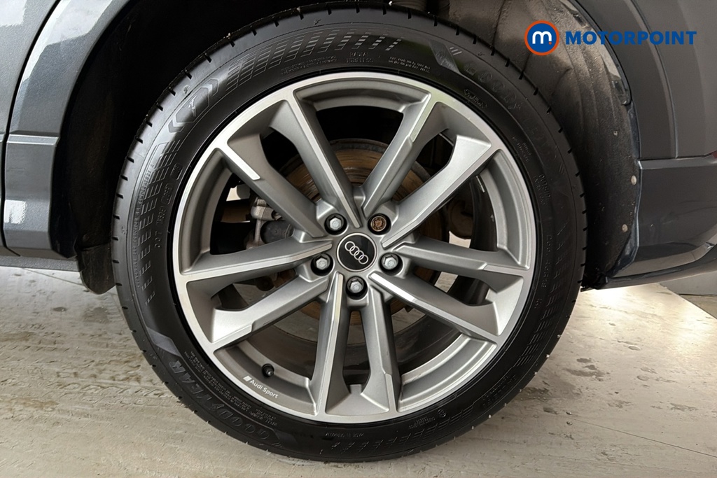 Audi Q3 Black Edition Manual Petrol SUV - Stock Number (1686555) - 45th supplementary image
