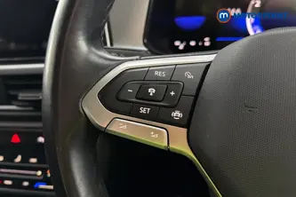 Volkswagen T-Roc Life Manual Petrol SUV - Stock Number (1686637) - 4th supplementary image