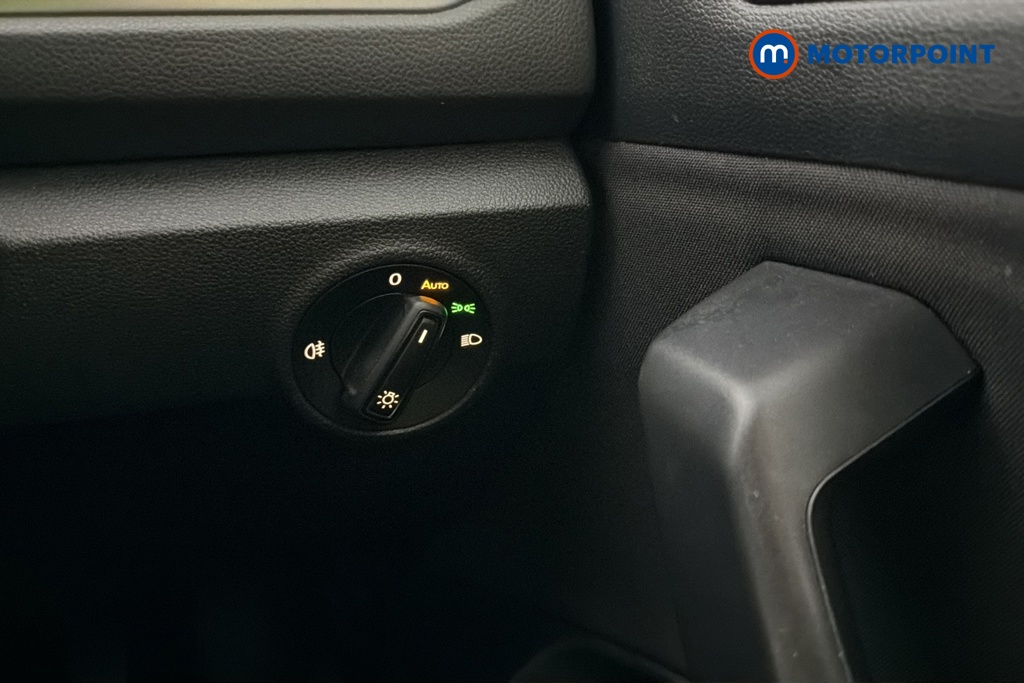 Volkswagen T-Roc Life Manual Petrol SUV - Stock Number (1686637) - 11th supplementary image
