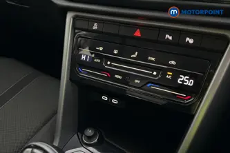 Volkswagen T-Roc Life Manual Petrol SUV - Stock Number (1686637) - 12th supplementary image