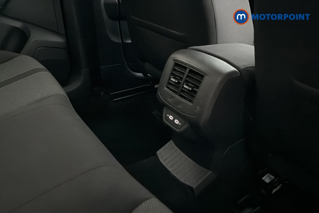 Volkswagen T-Roc Life Manual Petrol SUV - Stock Number (1686637) - 28th supplementary image