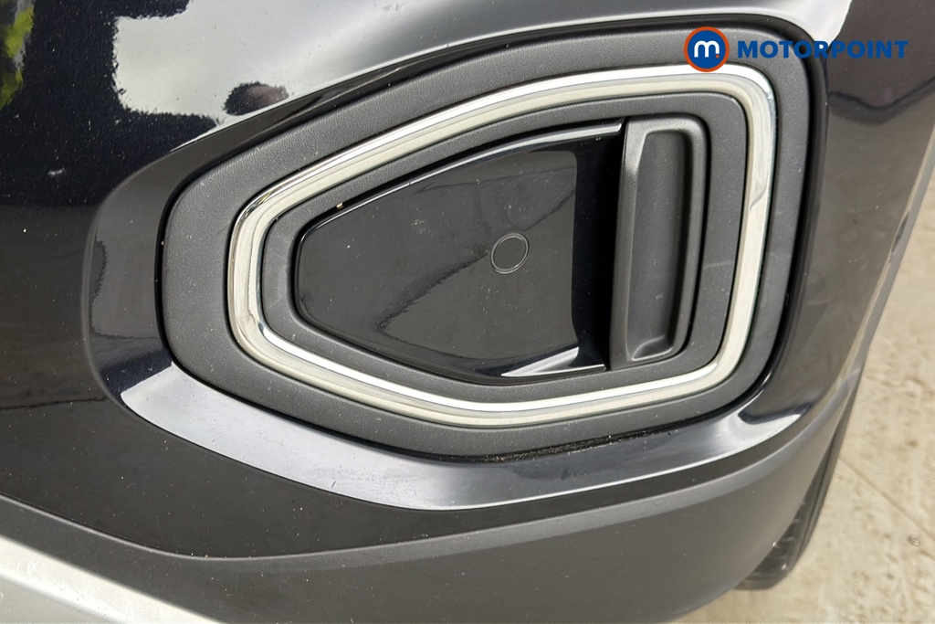 Volkswagen T-Roc Life Manual Petrol SUV - Stock Number (1686637) - 38th supplementary image